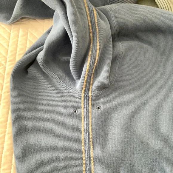 Tommy Bahama Men’s 1/2 Zip Turtleneck Sweatshirt. Reversible. Blue XL. Preowned - Picture 6 of 6